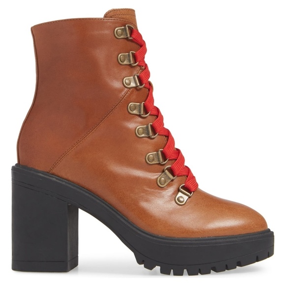 Edgy Steve Madden Red Laced Lugged Sole Booties - Picture 2 of 7